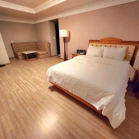 Gwangju Empire Hotel Gwangju Metropolitan City Buitenkant foto